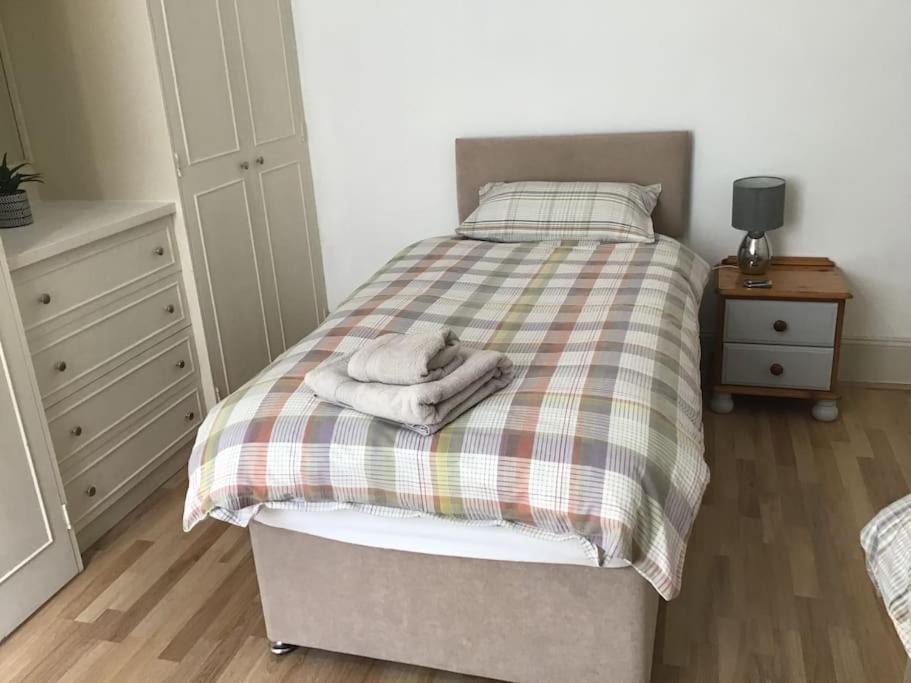 Spacious 2 Bedroom Flat In Heart Of Ballater Ngoại thất bức ảnh